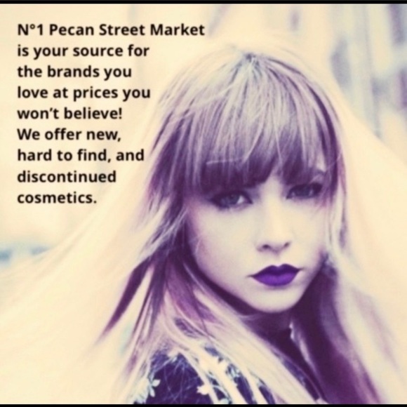 It Cosmetics Bye Bye Pores Blush-Naturally… - Picture 4 of 4